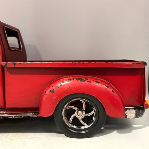 Ragon House Red Metal Pickup looks Antique. 15in long - Picture 4 of 9